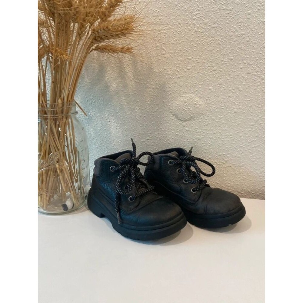 Boys toddler boots Leather Black Size 9 Lace Up Combat